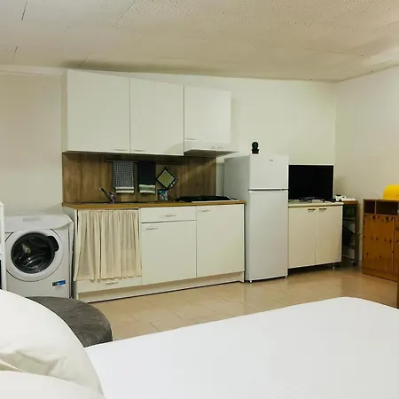 Casa Con Terrazza Apartment *