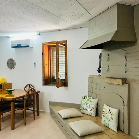 Casa Con Terrazza *